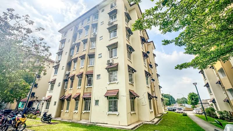 Pangsapuri untuk Dijual di Seri Ixora Apartment - Amzar Faiz - PropertyGuru.com.my