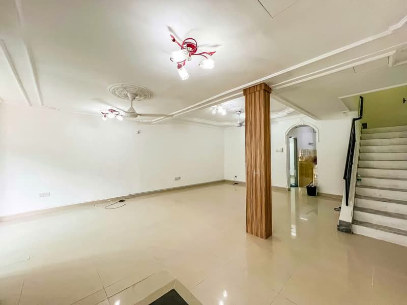 2-storey Terraced House for Sale in Taman Bukit Permai (Ampang) - Azli Ibrahim - Living Room - PropertyGuru.com.my