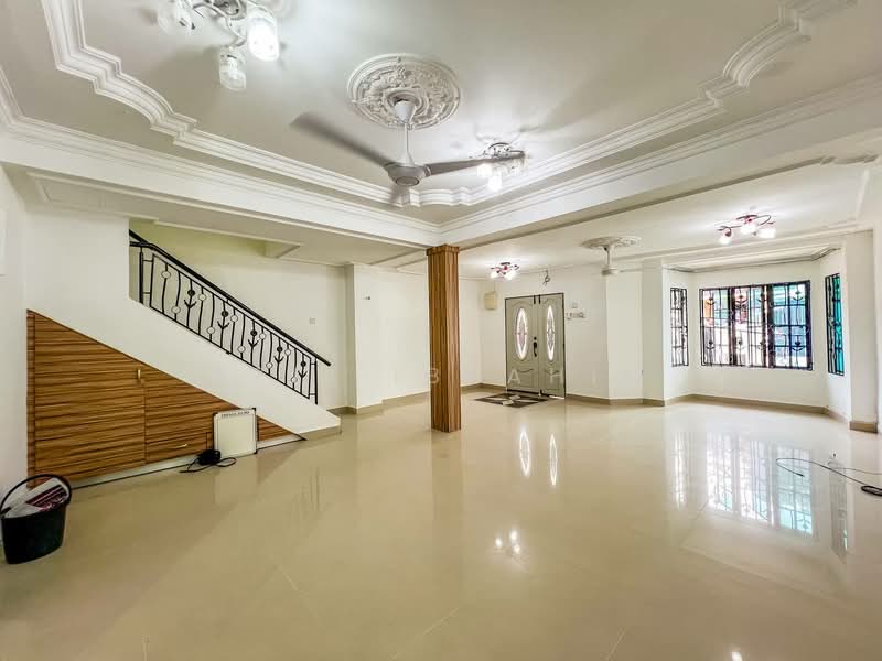 2-storey Terraced House for Sale in Taman Bukit Permai (Ampang) - Azli Ibrahim - Living Room - PropertyGuru.com.my