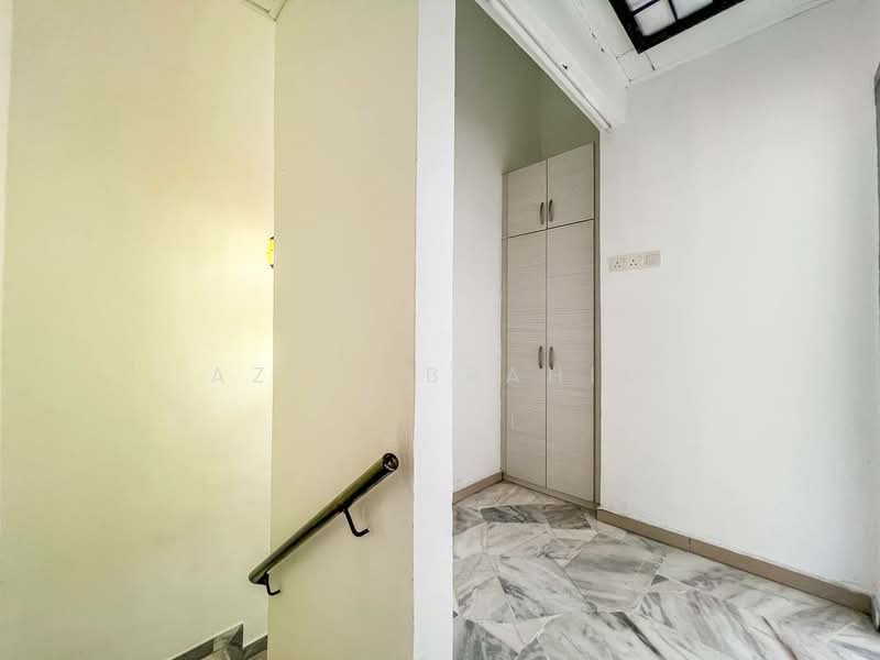 2-storey Terraced House for Sale in Taman Bukit Permai (Ampang) - Azli Ibrahim - Corridor - PropertyGuru.com.my