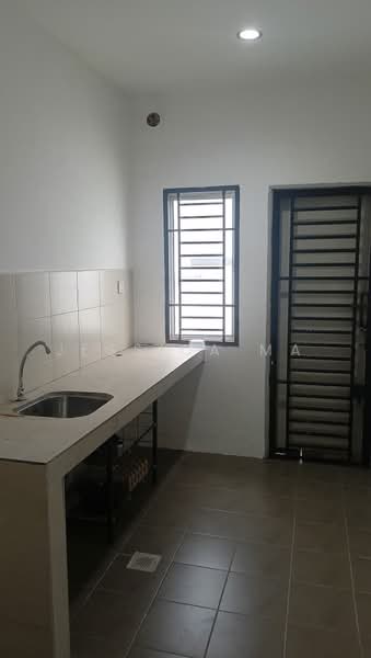 Cluster House for Rent in Taman Adda Heights (Tebrau) - Jessica Ma - Kitchen - PropertyGuru.com.my
