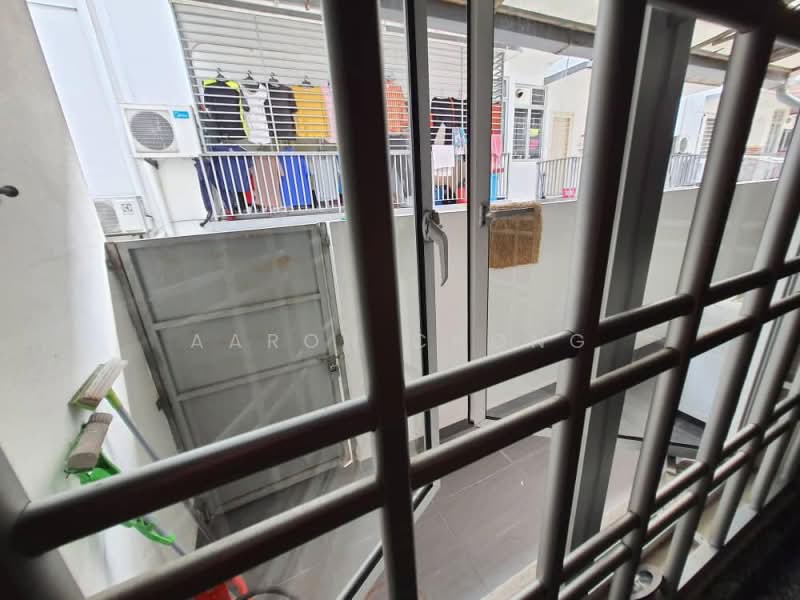 Townhouse for Sale in Seri Kembangan (Selangor) - Aaron Chong - Balcony - PropertyGuru.com.my
