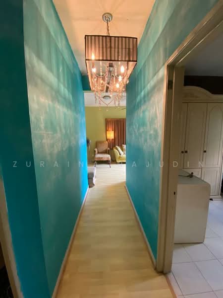 Pangsapuri untuk Disewa di Apartment Komuter Raya - Zuraina Rajudin - Corridor - PropertyGuru.com.my