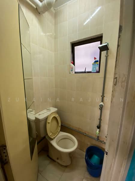 Pangsapuri untuk Disewa di Apartment Komuter Raya - Zuraina Rajudin - Bathroom - PropertyGuru.com.my