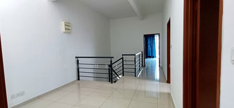 Rumah Teres 2-Tingkat untuk Dijual di Bandar Springhill (Port Dickson) - Tan Bee Choo - Corridor - PropertyGuru.com.my