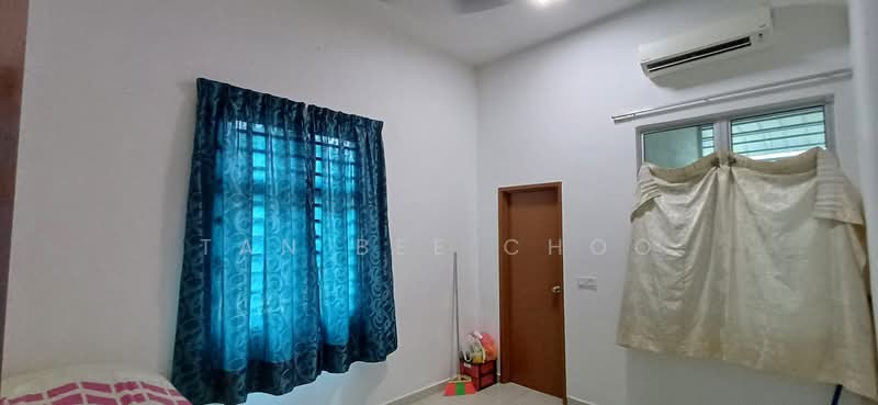 Rumah Teres 2-Tingkat untuk Dijual di Bandar Springhill (Port Dickson) - Tan Bee Choo - Bedroom - PropertyGuru.com.my