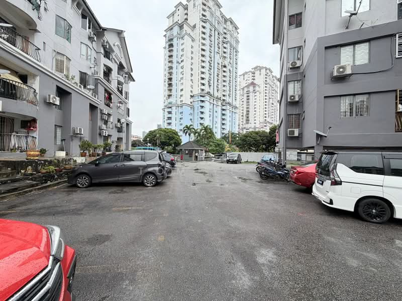 Pangsapuri untuk Dijual di Subang Ville Ehsan - Tom Yip - Exterior - PropertyGuru.com.my