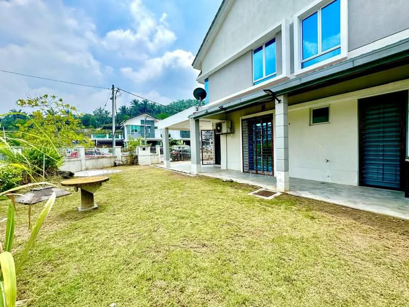 Rumah Berkembar untuk Dijual di Shah Alam (Selangor) - Awie Shariman - Exterior - PropertyGuru.com.my