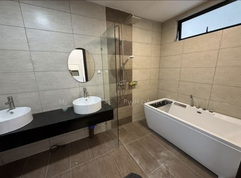 Kediaman Servis untuk Dijual di Molek Regency - Mavis Phang - PropertyGuru.com.my