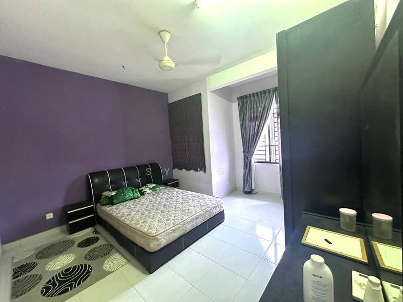2-storey Terraced House for Sale in Taman Seri Austin (Tebrau) - SY Ngo - Bedroom - PropertyGuru.com.my