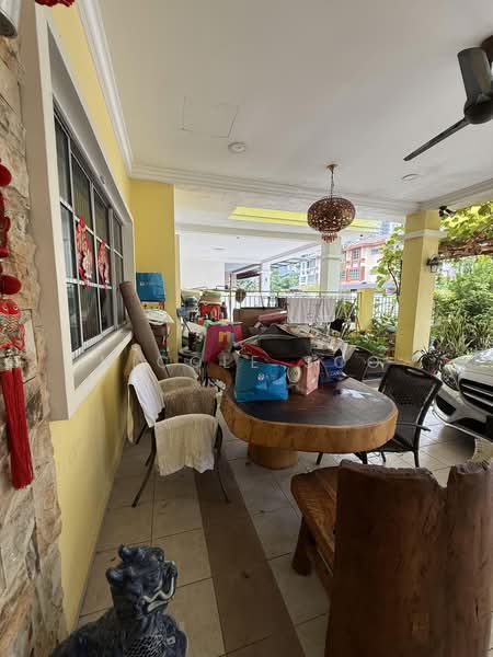 Rumah Teres 2-Tingkat untuk Dijual di Happy Garden (Kuchai Lama) - Nicole Soo - PropertyGuru.com.my