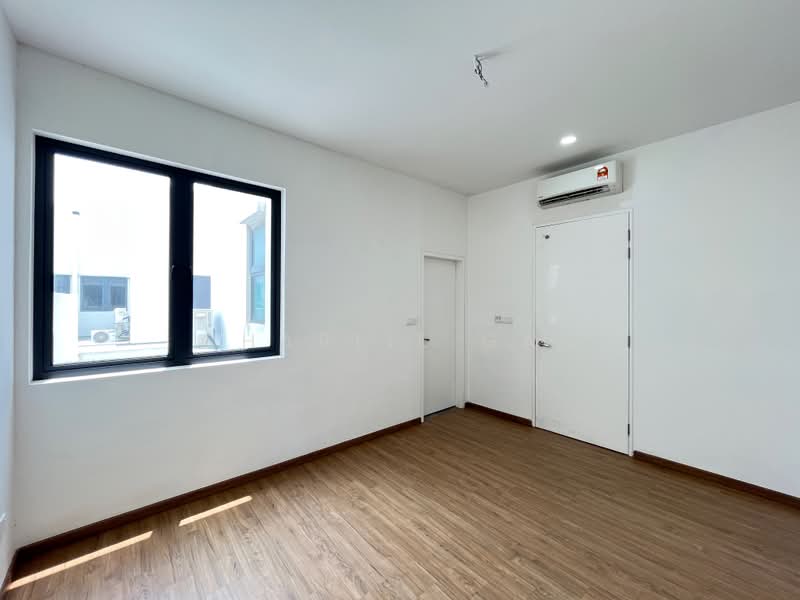 2-storey Terraced House for Sale in Kota Kemuning (Shah Alam) - Charlie Gan - PropertyGuru.com.my