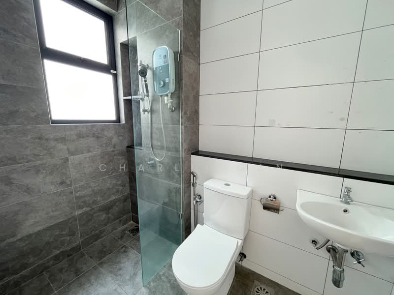 2-storey Terraced House for Sale in Kota Kemuning (Shah Alam) - Charlie Gan - PropertyGuru.com.my