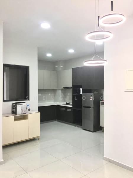 Condominium for Sale at Lovell @ Country Garden Danga Bay - Sheng Long - Kitchen - PropertyGuru.com.my
