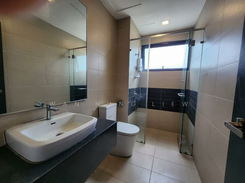 Service Residence for Sale at The Link 2 @ Bukit Jalil (Serviced Residences) - Wan Hung Liew - Bathroom - PropertyGuru.com.my