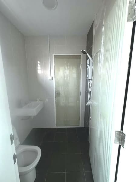 2-storey Terraced House for Sale in Bandar Uda Utama (Johor Bahru) - Karl Lim - Bathroom - PropertyGuru.com.my