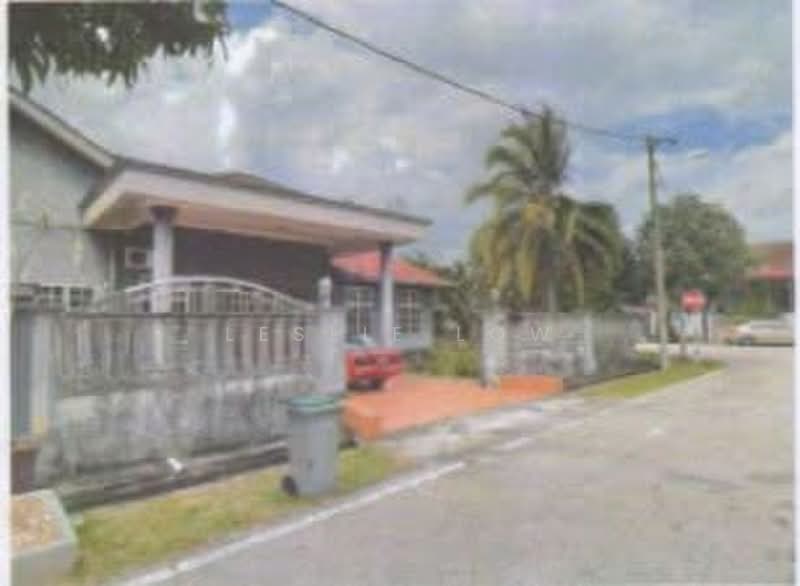 Rumah Berkembar untuk Dijual di Taman Putera Bakri (Bakri) - Leslie Low - Exterior - PropertyGuru.com.my