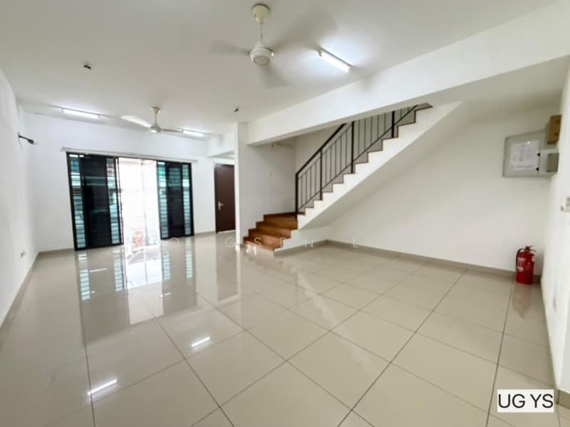 2-storey Terraced House for Sale in Bandar Bukit Raja (Klang) - Yongsen Lim - Living Room - PropertyGuru.com.my