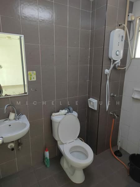 Kediaman Servis untuk Dijual di SuriaMas Suites - Michelle Kueh - PropertyGuru.com.my