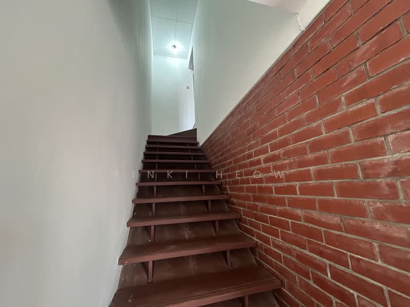 Rumah Teres 2 Tingkat untuk Dijual di Taman Puncak Jalil (Seri Kembangan) - Pinki Heow - PropertyGuru.com.my