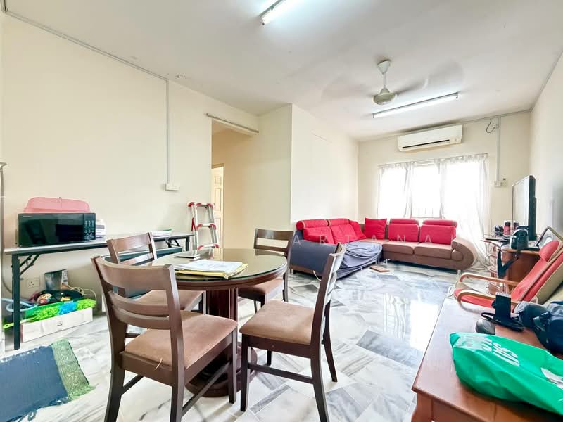 Pangsapuri untuk Dijual di Pangsapuri Cendana - Syukor Hartanah - Living Room - PropertyGuru.com.my