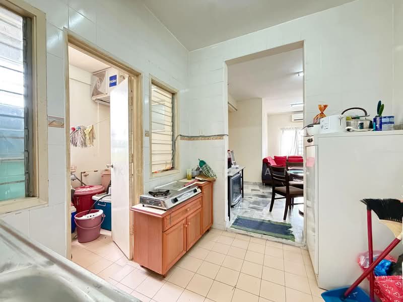 Pangsapuri untuk Dijual di Pangsapuri Cendana - Syukor Hartanah - Kitchen - PropertyGuru.com.my