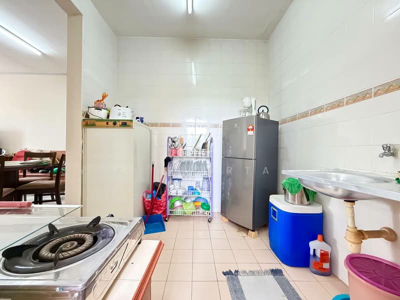 Pangsapuri untuk Dijual di Pangsapuri Cendana - Syukor Hartanah - Kitchen - PropertyGuru.com.my
