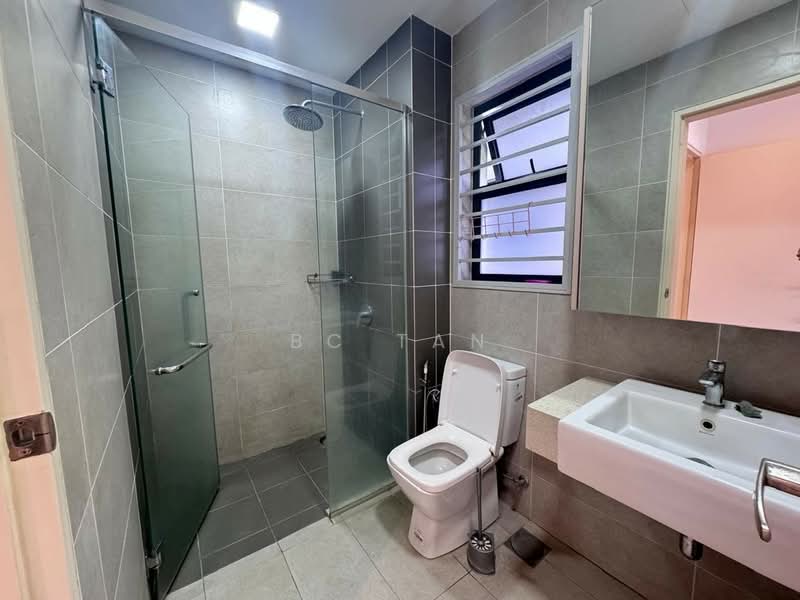 Kondominium untuk Disewa di Lakeville Residence - BC TAN - Bathroom - PropertyGuru.com.my