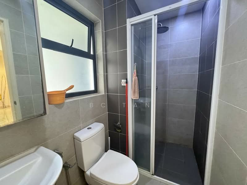 Kondominium untuk Disewa di Lakeville Residence - BC TAN - Bathroom - PropertyGuru.com.my