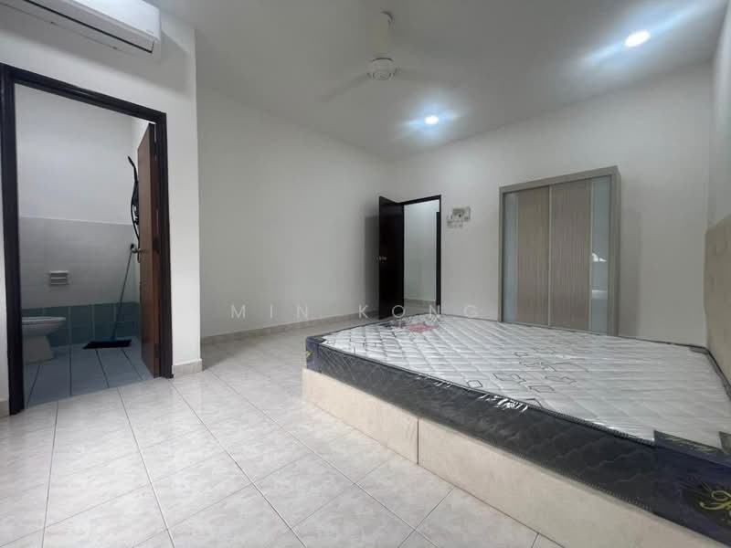 Rumah Teres 2-Tingkat untuk Disewa di Taman Mutiara Rini (Skudai) - Min Kong - Bedroom - PropertyGuru.com.my