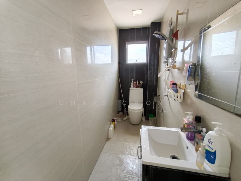 Rumah Teres 2-Tingkat untuk Dijual di Taman Cheras Awana (Cheras) - Chris Chong - Bathroom - PropertyGuru.com.my