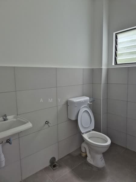 2-storey Terraced House for Sale in Usj 1 (Subang Jaya) - Amy Yap - Bathroom - PropertyGuru.com.my