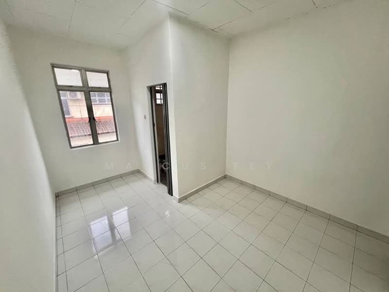 2-storey Terraced House for Sale in Taman Mutiara (Pontian) - Marcus Tey - Interior - PropertyGuru.com.my