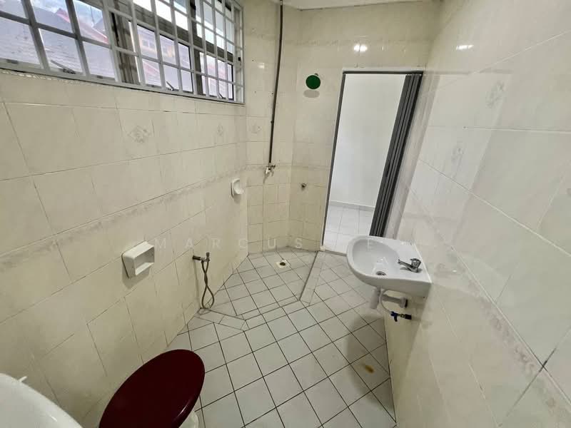 2-storey Terraced House for Sale in Taman Mutiara (Pontian) - Marcus Tey - Bathroom - PropertyGuru.com.my