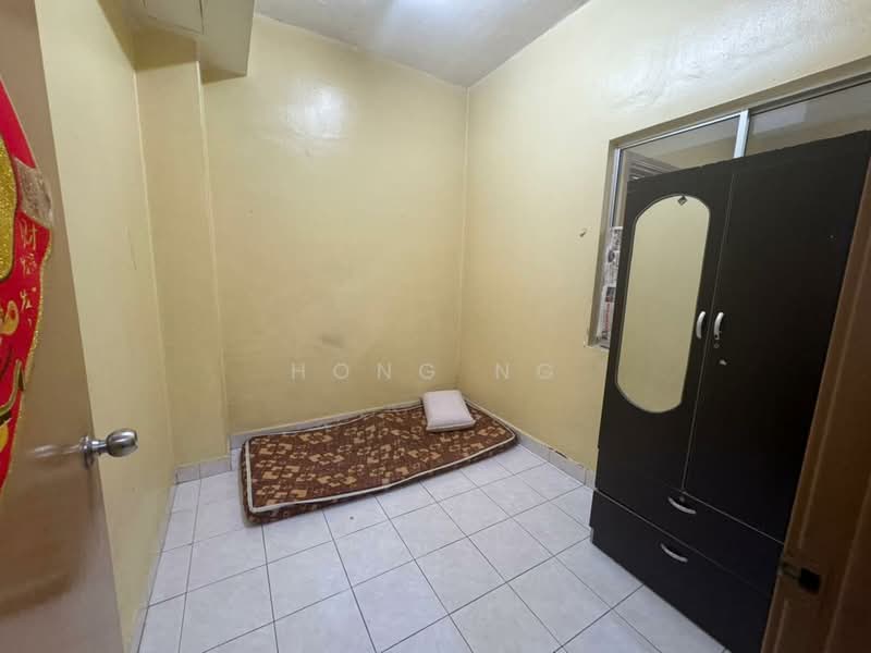 2-storey Terraced House for Sale in Klang (Selangor) - Hong Ng - Bedroom - PropertyGuru.com.my