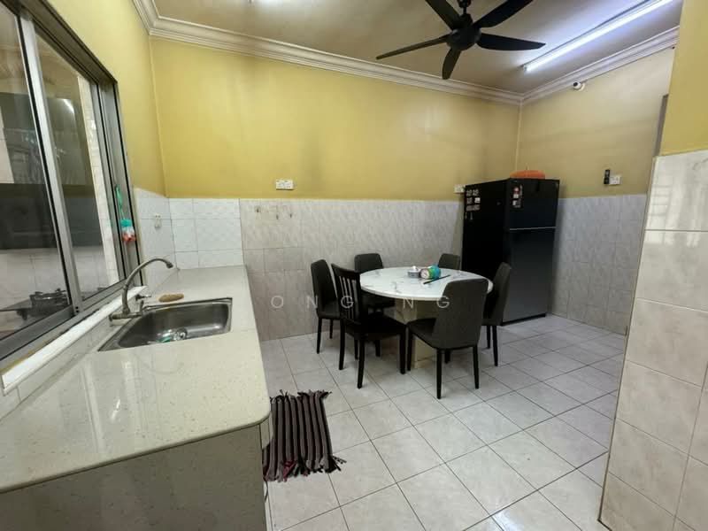 2-storey Terraced House for Sale in Klang (Selangor) - Hong Ng - Kitchen - PropertyGuru.com.my