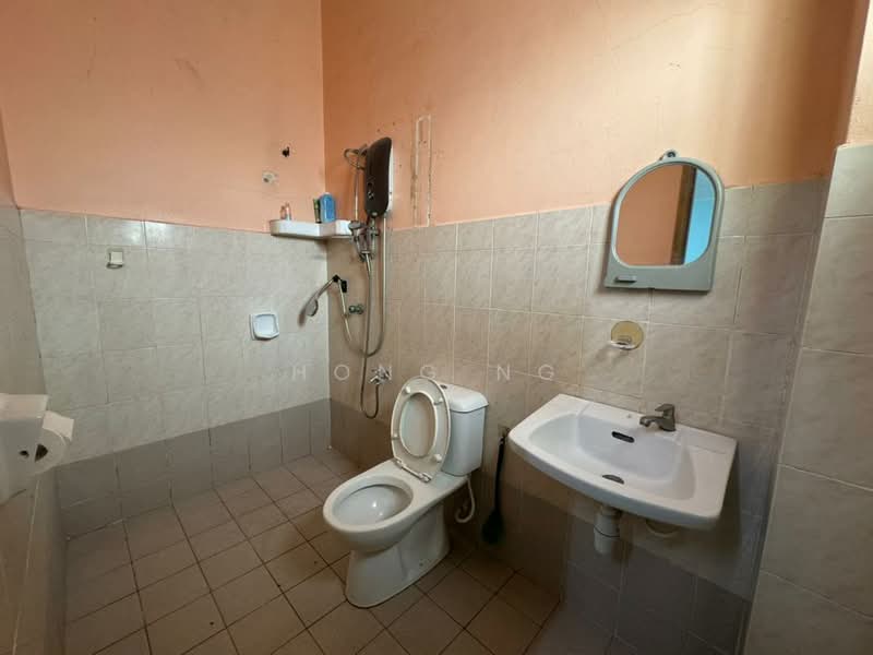 2-storey Terraced House for Sale in Klang (Selangor) - Hong Ng - Bathroom - PropertyGuru.com.my
