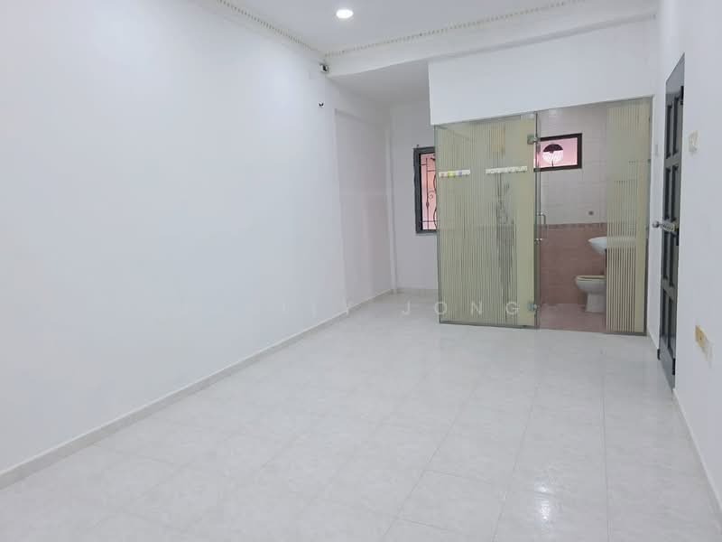 Rumah Teres 1-Tingkat untuk Dijual di Taman Sri Tebrau (Johor Bahru) - Janlly Jong - Bathroom - PropertyGuru.com.my