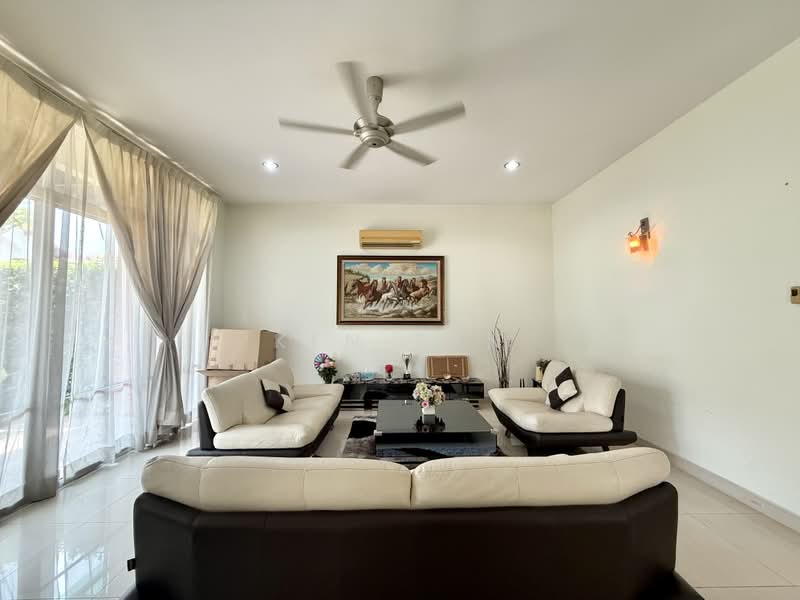Semi-Detached House for Sale in Saujana (Selangor) - Ken Tan - Living Room - PropertyGuru.com.my