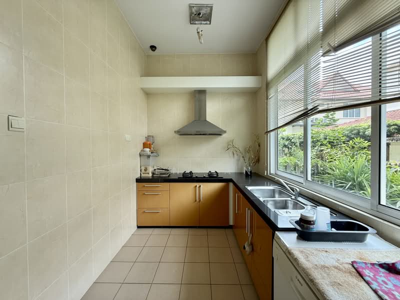 Semi-Detached House for Sale in Saujana (Selangor) - Ken Tan - Kitchen - PropertyGuru.com.my