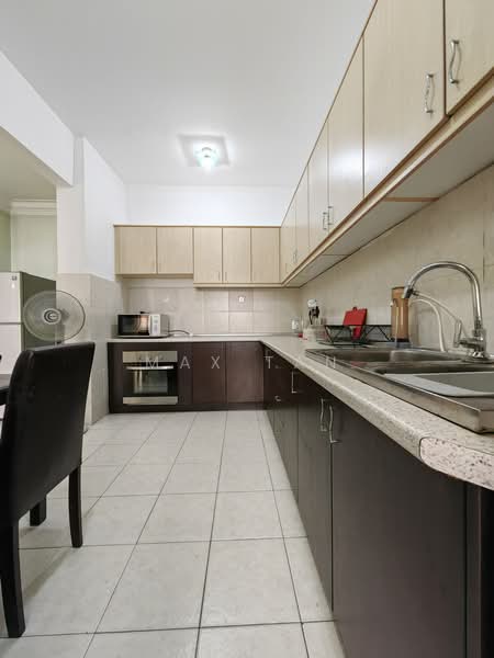 Kondominium untuk Dijual di Casa Tropicana - Max Tan - Kitchen - PropertyGuru.com.my