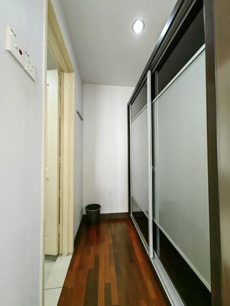 Kondominium untuk Dijual di Casa Tropicana - Max Tan - Corridor - PropertyGuru.com.my
