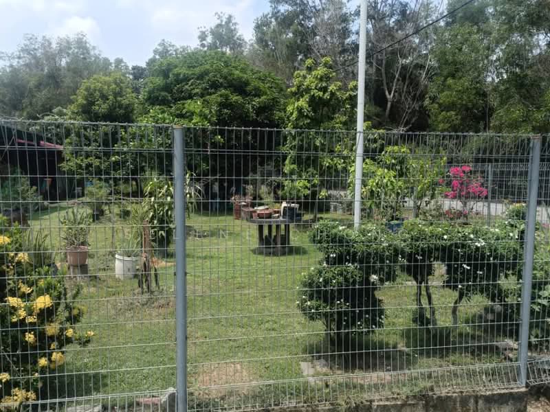 Bungalow House for Sale in Mahkota Hills (Lenggeng) - Selene Chong - Garden - PropertyGuru.com.my