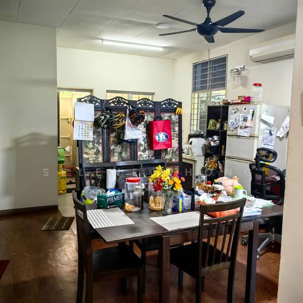 Bungalow House for Sale in Mahkota Hills (Lenggeng) - Selene Chong - Dining Room - PropertyGuru.com.my