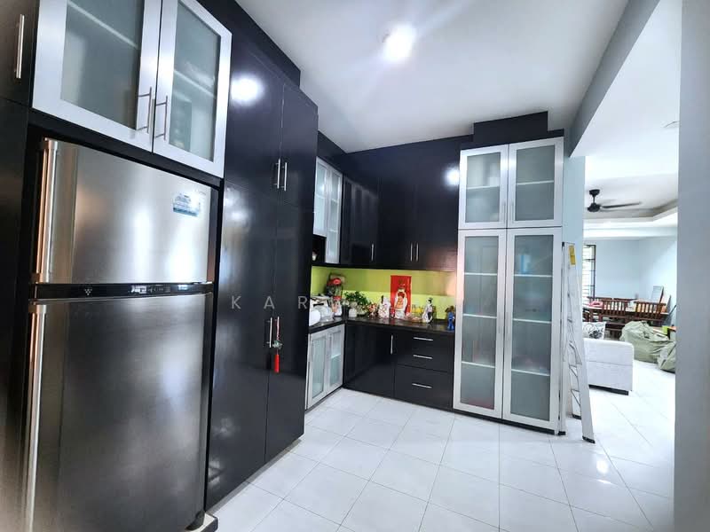 Rumah Teres 2-Tingkat untuk Dijual di Taman Setia Indah (Tebrau) - Karl Lim - Kitchen - PropertyGuru.com.my