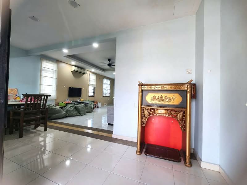Rumah Teres 2-Tingkat untuk Dijual di Taman Setia Indah (Tebrau) - Karl Lim - Living Room - PropertyGuru.com.my