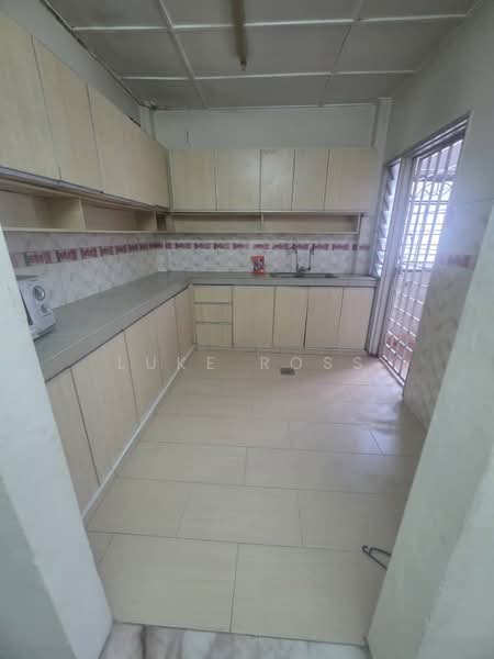 Pangsapuri untuk Disewa di Pandan Lake View - Luke Ross - Kitchen - PropertyGuru.com.my