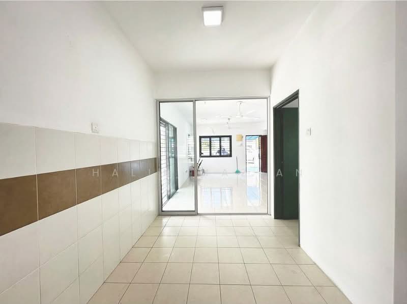 Terraced House for Rent in Kuala Selangor (Selangor) - Halim Mazlan - Corridor - PropertyGuru.com.my