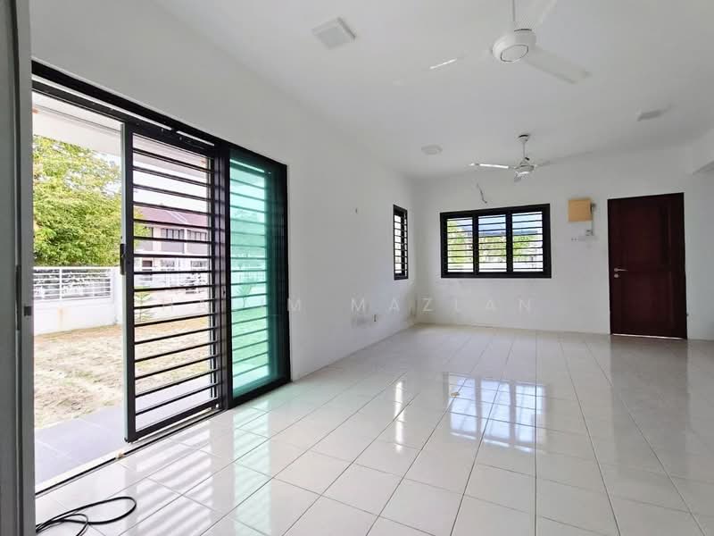 Terraced House for Rent in Kuala Selangor (Selangor) - Halim Mazlan - Living Room - PropertyGuru.com.my