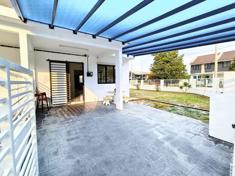 Terraced House for Rent in Kuala Selangor (Selangor) - Halim Mazlan - Exterior - PropertyGuru.com.my